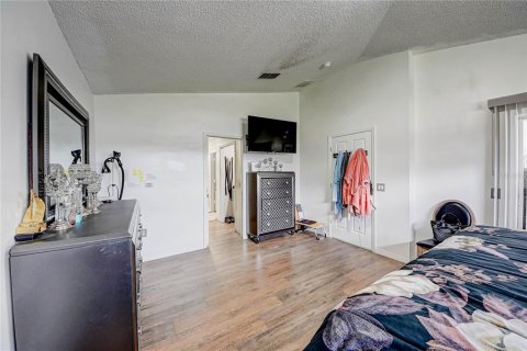 Villa ou maison à vendre à Kissimmee, Floride: 6 chambres, 202.81 m2 № 1884591 - photo 30