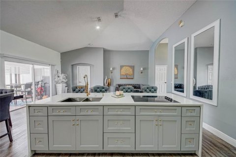 Villa ou maison à vendre à Kissimmee, Floride: 6 chambres, 202.81 m2 № 1884591 - photo 11