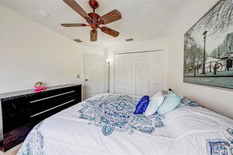 Villa ou maison à vendre à Kissimmee, Floride: 6 chambres, 202.81 m2 № 1884591 - photo 27