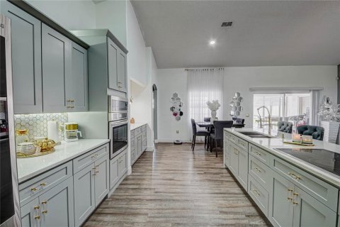 Villa ou maison à vendre à Kissimmee, Floride: 6 chambres, 202.81 m2 № 1884591 - photo 12