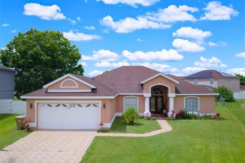 Villa ou maison à vendre à Kissimmee, Floride: 6 chambres, 202.81 m2 № 1884591 - photo 1