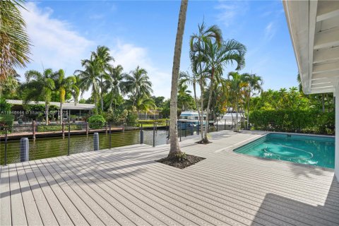 House in Fort Lauderdale, Florida 3 bedrooms № 1844110 - photo 8