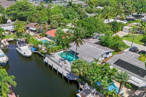House in Fort Lauderdale, Florida 3 bedrooms № 1844110 - photo 7