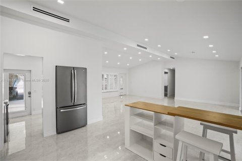 House in Fort Lauderdale, Florida 3 bedrooms № 1844110 - photo 25