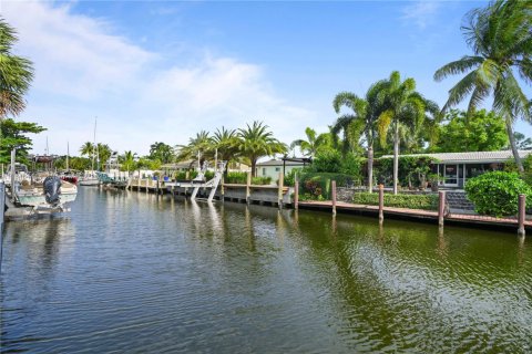 House in Fort Lauderdale, Florida 3 bedrooms № 1844110 - photo 15