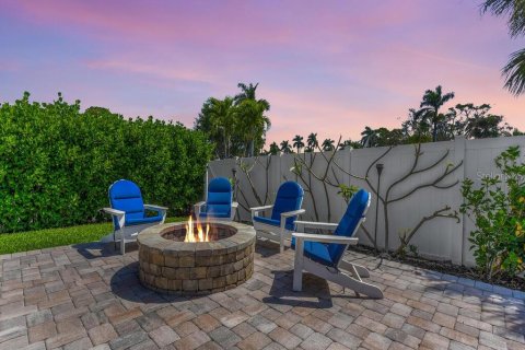 Villa ou maison à vendre à Fort Myers, Floride: 5 chambres, 376.07 m2 № 1917694 - photo 4