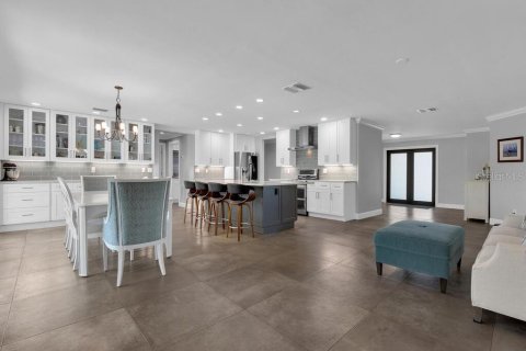 Villa ou maison à vendre à Fort Myers, Floride: 5 chambres, 376.07 m2 № 1917694 - photo 11