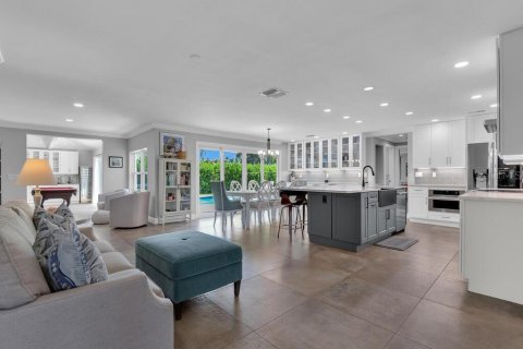 Villa ou maison à vendre à Fort Myers, Floride: 5 chambres, 376.07 m2 № 1917694 - photo 7