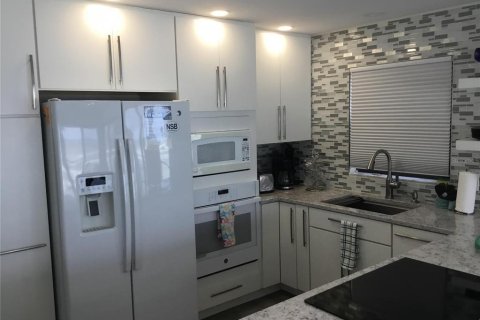 Copropriété à louer à New Smyrna Beach, Floride: 3 chambres, 115.2 m2 № 2108429 - photo 16
