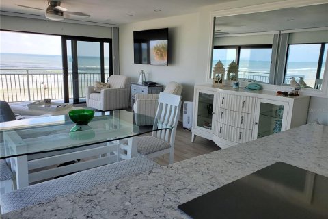Copropriété à louer à New Smyrna Beach, Floride: 3 chambres, 115.2 m2 № 2108429 - photo 2
