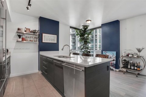 Купить кондоминиум в Майами, Флорида 2 спальни, 104.33м2, № 1952723 - фото 6