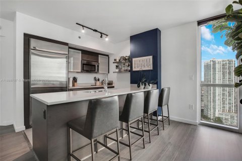 Купить кондоминиум в Майами, Флорида 2 спальни, 104.33м2, № 1952723 - фото 7