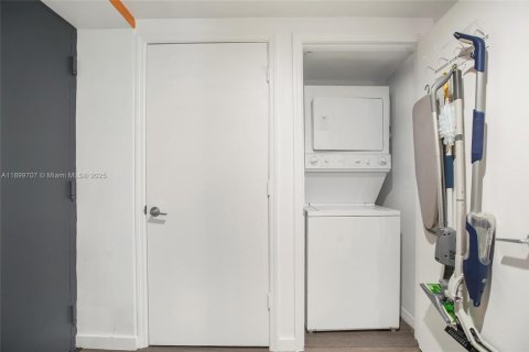 Купить кондоминиум в Майами, Флорида 2 спальни, 104.33м2, № 1952723 - фото 14