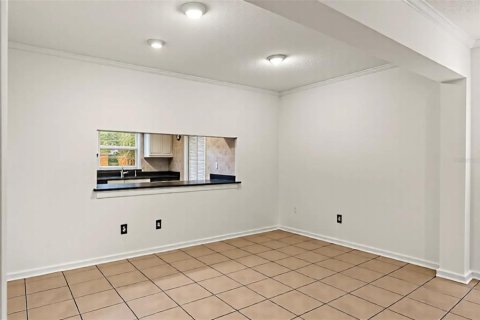 Townhouse in Tampa, Florida 3 bedrooms, 150.22 sq.m. № 1376097 - photo 11