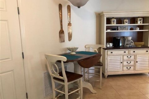 Casa en alquiler en The Villages, Florida, 2 dormitorios, 112.5 m2 № 1835134 - foto 4