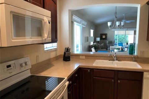 Casa en alquiler en The Villages, Florida, 2 dormitorios, 112.5 m2 № 1835134 - foto 5