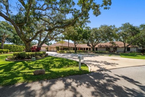 Casa en venta en Clearwater, Florida, 6 dormitorios, 655.24 m2 № 1810947 - foto 2