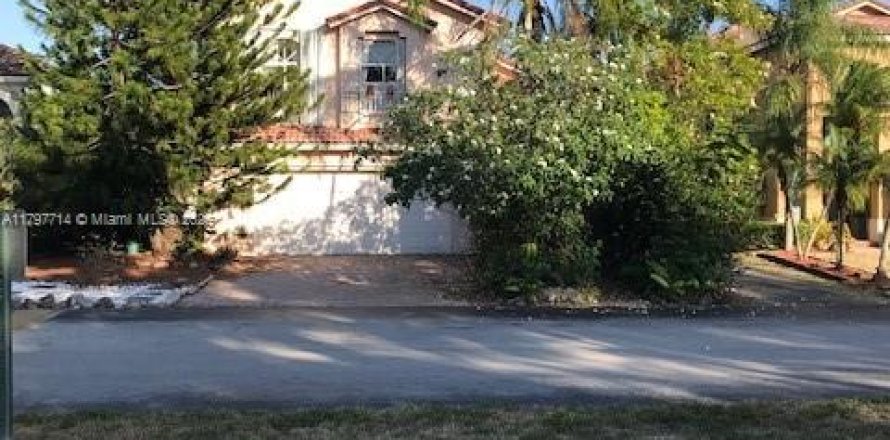 House in Miami, Florida 4 bedrooms, 208.38 sq.m. № 1960101