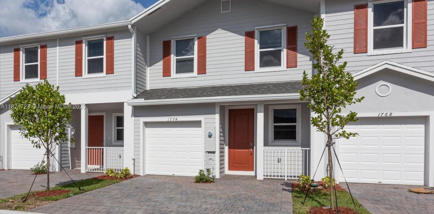 Townhouse in Homestead, Florida 3 bedrooms, 138.24 sq.m. № 1783988