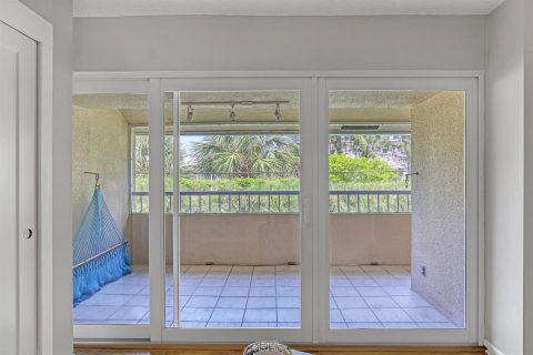 Condominio en venta en Riviera Beach, Florida, 3 dormitorios, 184.32 m2 № 2146477 - foto 23