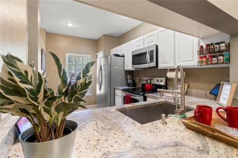 Adosado en venta en Tampa, Florida, 2 dormitorios, 110 m2 № 2099800 - foto 14