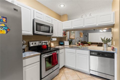 Adosado en venta en Tampa, Florida, 2 dormitorios, 110 m2 № 2099800 - foto 4