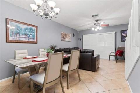 Adosado en venta en Tampa, Florida, 2 dormitorios, 110 m2 № 2099800 - foto 5