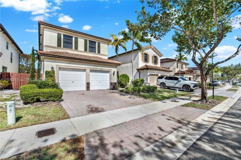 Купить виллу или дом в Катлер-Бей, Флорида 3 спальни, 182.83м2, № 2042819 - фото 4