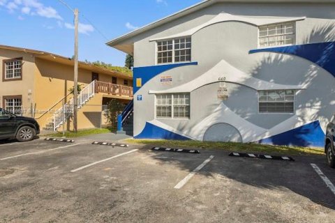 Immobilier commercial à vendre à Fort Lauderdale, Floride: 451.04 m2 № 1362463 - photo 22