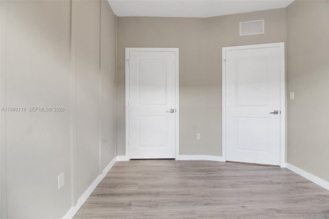 Adosado en venta en Florida City, Florida, 3 dormitorios, 122.17 m2 № 2043655 - foto 16