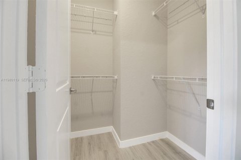 Adosado en venta en Florida City, Florida, 3 dormitorios, 122.17 m2 № 2043655 - foto 17