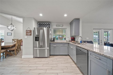 House in Lutz, Florida 4 bedrooms, 182.65 sq.m. № 1673753 - photo 7