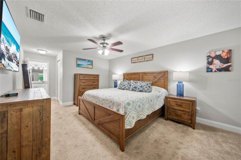 House in Lutz, Florida 4 bedrooms, 182.65 sq.m. № 1673753 - photo 8