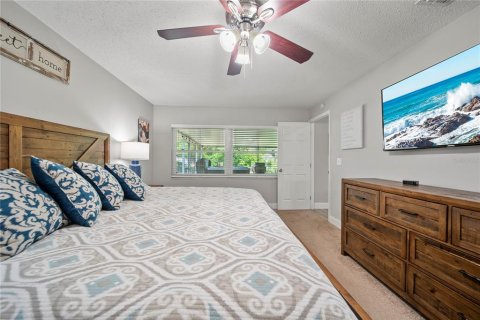 House in Lutz, Florida 4 bedrooms, 182.65 sq.m. № 1673753 - photo 9