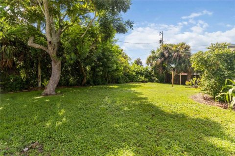 House in Cocoa, Florida 2 bedrooms, 65.77 sq.m. № 1906293 - photo 26