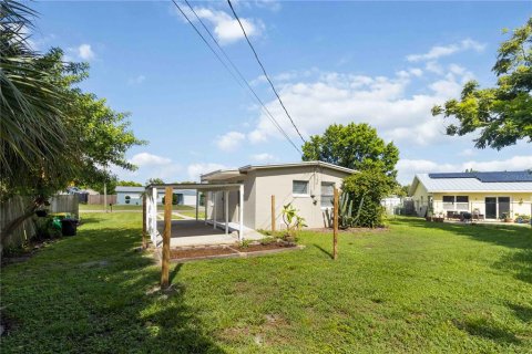 House in Cocoa, Florida 2 bedrooms, 65.77 sq.m. № 1906293 - photo 23