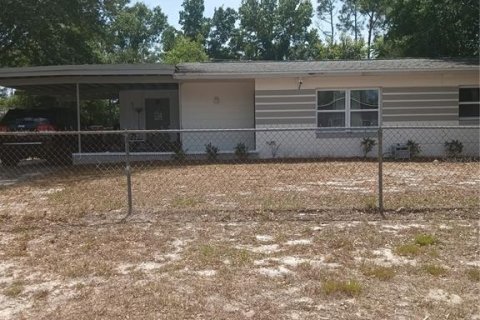 House in Altamonte Springs, Florida 3 bedrooms, 82.87 sq.m. № 1650742 - photo 1
