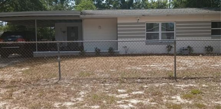 House in Altamonte Springs, Florida 3 bedrooms, 82.87 sq.m. № 1650742