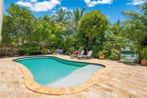 Casa en Cutler Bay, Florida 3 dormitorios, 144.65 m2 № 2309510
