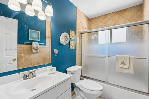 Casa en venta en Cutler Bay, Florida, 3 dormitorios, 144.65 m2 № 2309510 - foto 12