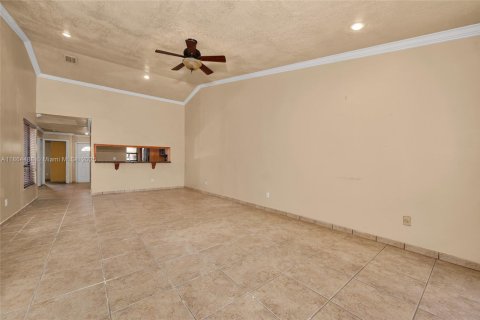 Townhouse in Miami, Florida 2 bedrooms, 134.34 sq.m. № 1892763 - photo 15