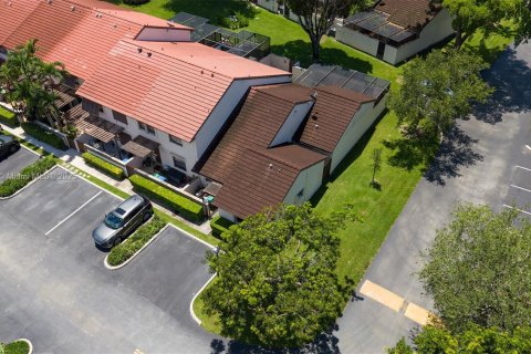 Townhouse in Miami, Florida 2 bedrooms, 134.34 sq.m. № 1892763 - photo 3