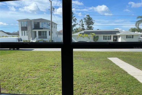 Villa ou maison à vendre à Saint Petersburg, Floride: 2 chambres, 97.55 m2 № 1884542 - photo 4