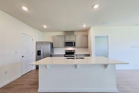 Villa ou maison à louer à Daytona Beach, Floride: 3 chambres, 155.33 m2 № 2412663 - photo 4