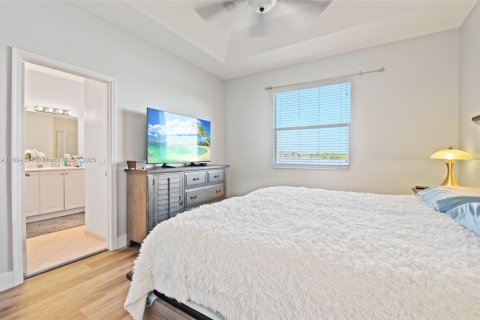 Townhouse in Cutler Bay, Florida 4 bedrooms, 159.79 sq.m. № 1952152 - photo 12