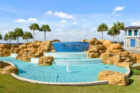 Adosado en venta en Winter Garden, Florida, 3 dormitorios, 168.71 m2 № 1723554 - foto 2
