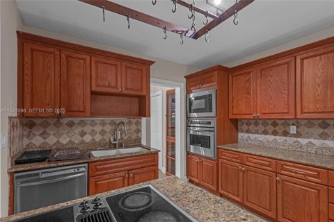 Villa ou maison à louer à Cutler Bay, Floride: 3 chambres, 150.5 m2 № 1975101 - photo 26