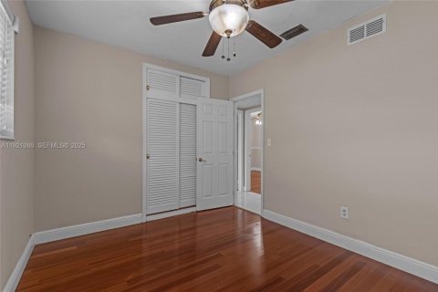 Villa ou maison à louer à Cutler Bay, Floride: 3 chambres, 150.5 m2 № 1975101 - photo 9