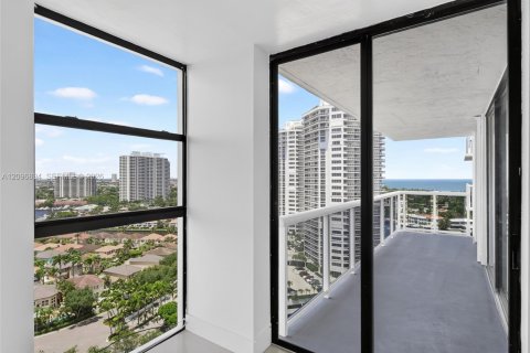 Copropriété à louer à Aventura, Floride: 2 chambres, 97.45 m2 № 2390553 - photo 27