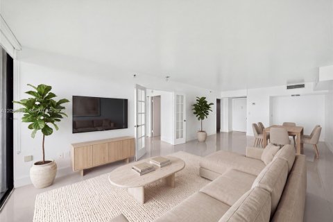 Copropriété à louer à Aventura, Floride: 2 chambres, 97.45 m2 № 2390553 - photo 6